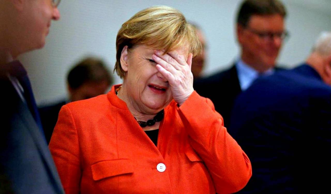 "Marca negra" para la canciller: Merkel será eliminada en silencio