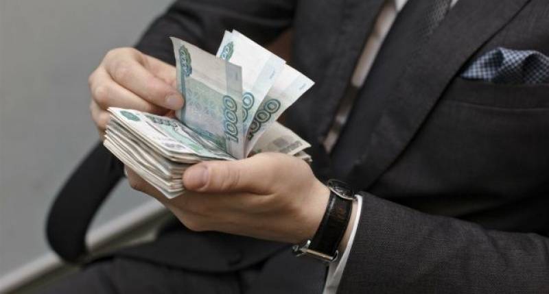 Who takes bribes? In Russia, a portrait of a corrupt