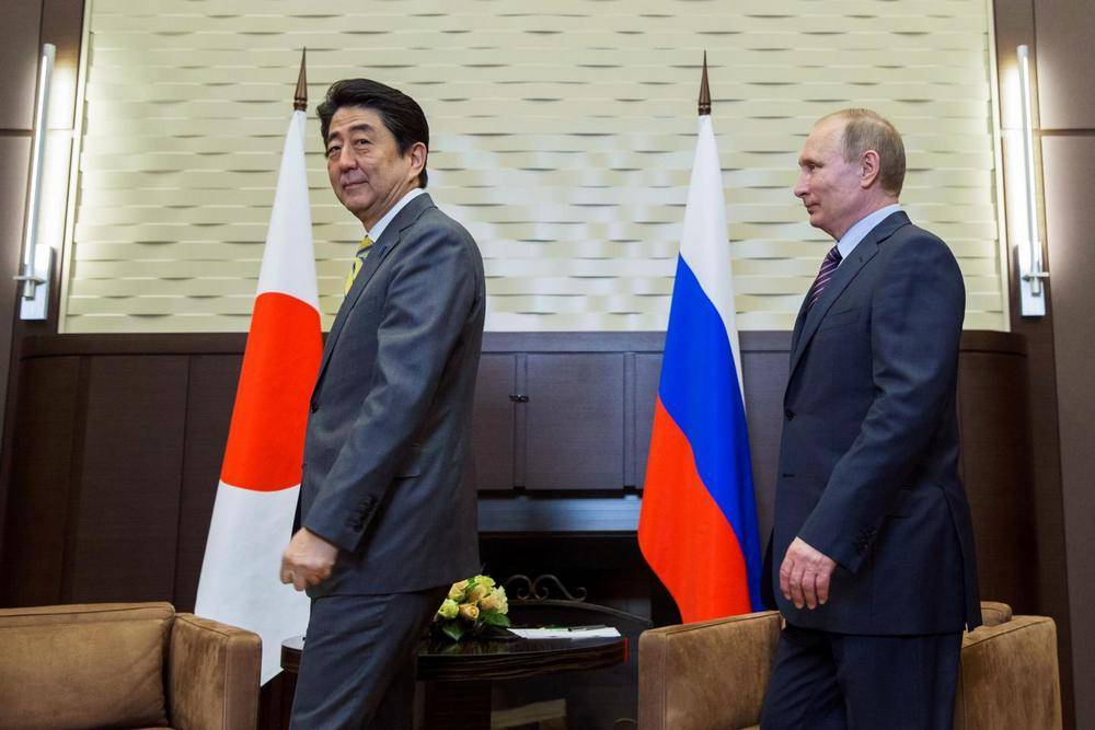 יפן הולכת "לנקוט צעד" בשיחות השלום עם רוסיה