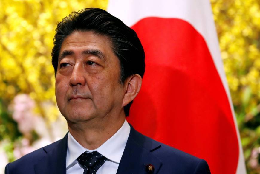 Abe elárulja, hogy az Egyesült Államok miért profitál az Oroszországgal kötött békéből