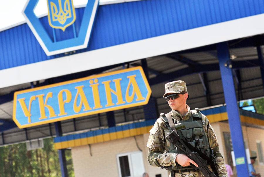 Климкин призвал навсегда запретить въезд российских мужчин на Украину