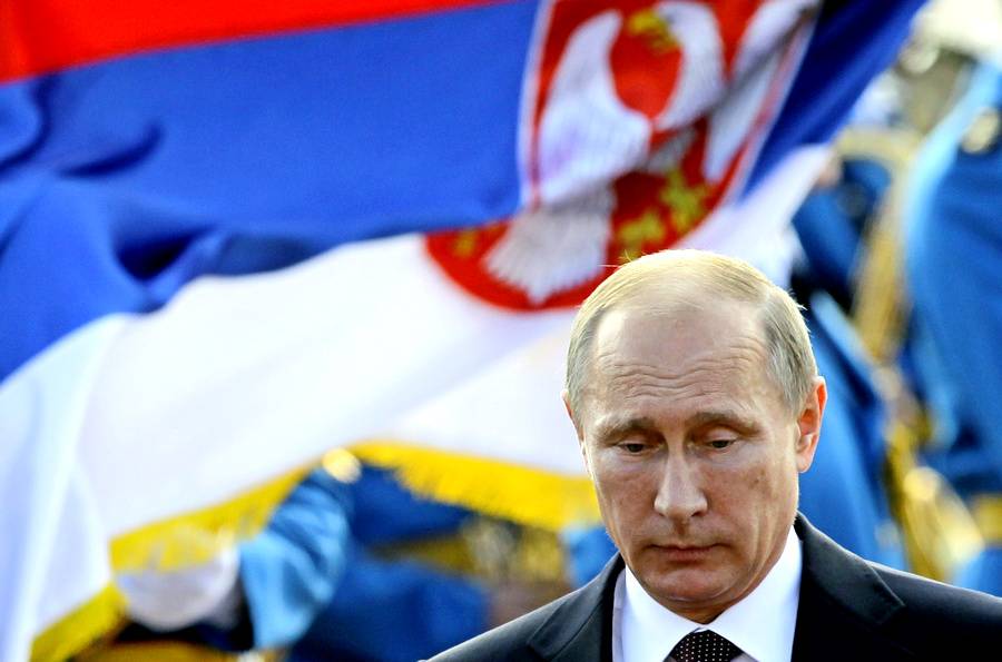 На кону судьба региона: зачем Путин летит в Сербию?