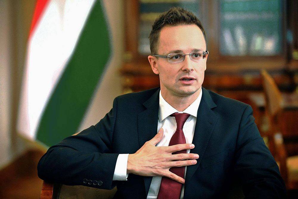 Глава МИД Венгрии потребовал от посла США не вмешиваться во внутренние дела страны