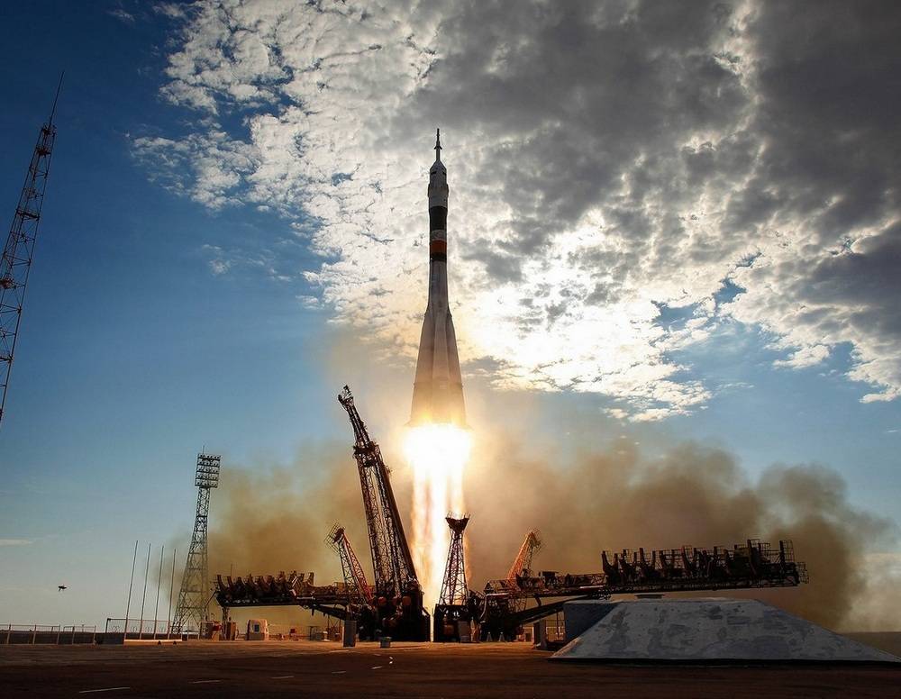 Rusia refuză să lanseze sateliți militari din Baikonur