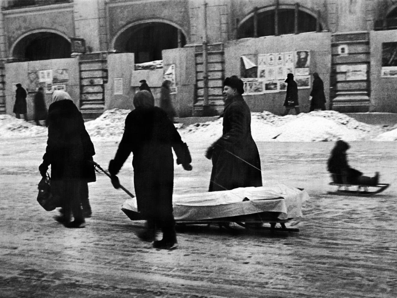 İspanya'da Leningrad ablukasına katılanlara "kahramanlar" deniyordu.