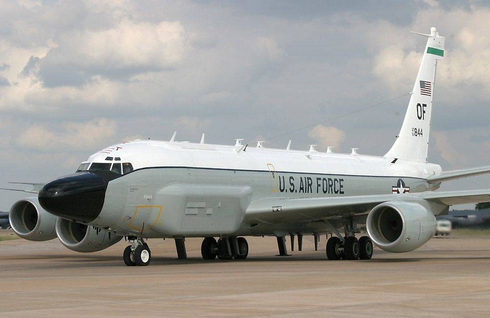Amerikan keşif uçakları Rusya sınırları yakınlarında "dolaşmaya" devam ediyor