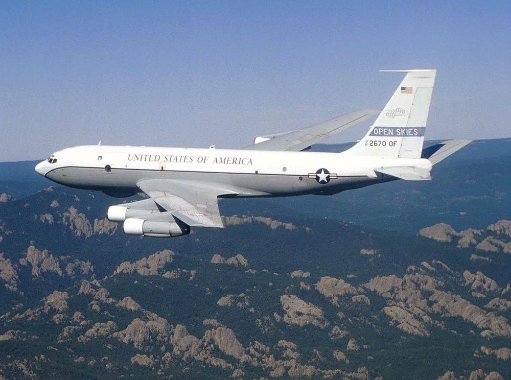 Beobachter der US Air Force fliegen häufig über russisches Territorium