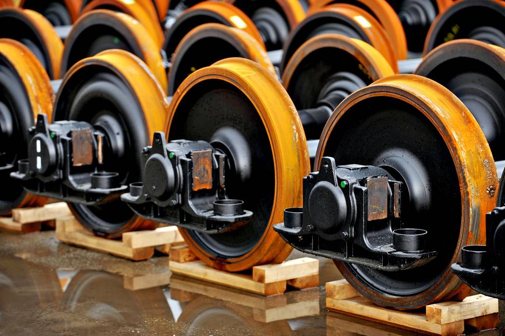 Why is Russia forced to buy railway wheels from China?