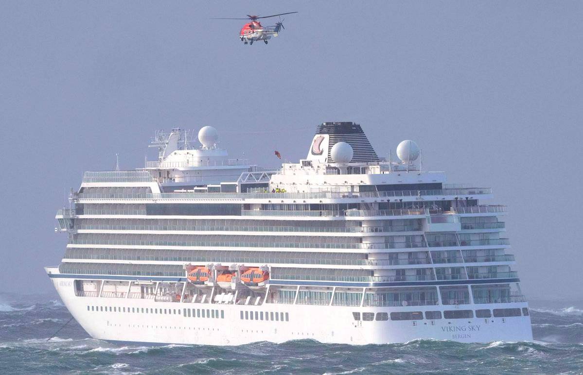 Norveç açıklarında tehlikede 1,3 bin kişinin bulunduğu yolcu gemisi