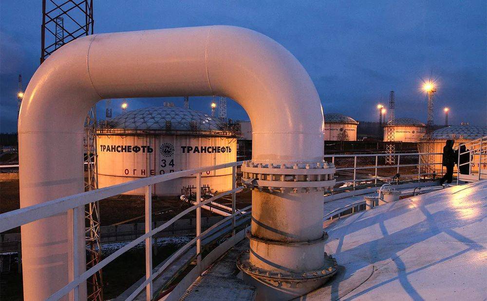 Belarus, Rus petrolünün transit geçiş ücretini% 23 artırmak istiyor