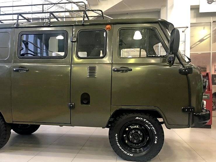 UAZ lançou um novo "Loaf" para hard off-road