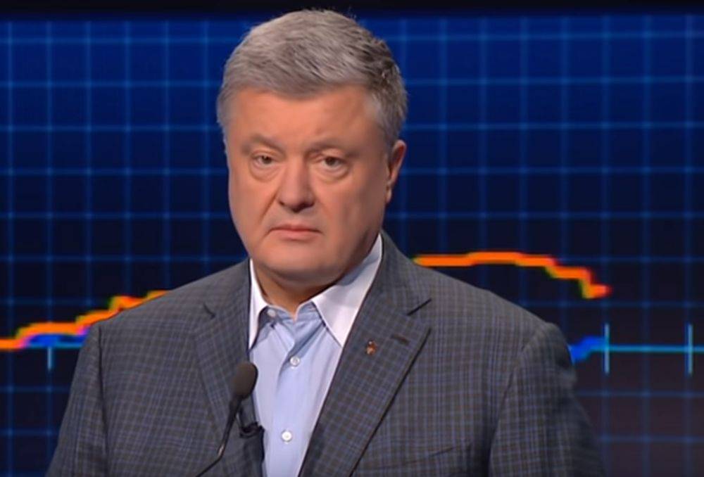 Poroschenko beschuldigte Zelensky, sich dem Senden an die Front zu entziehen
