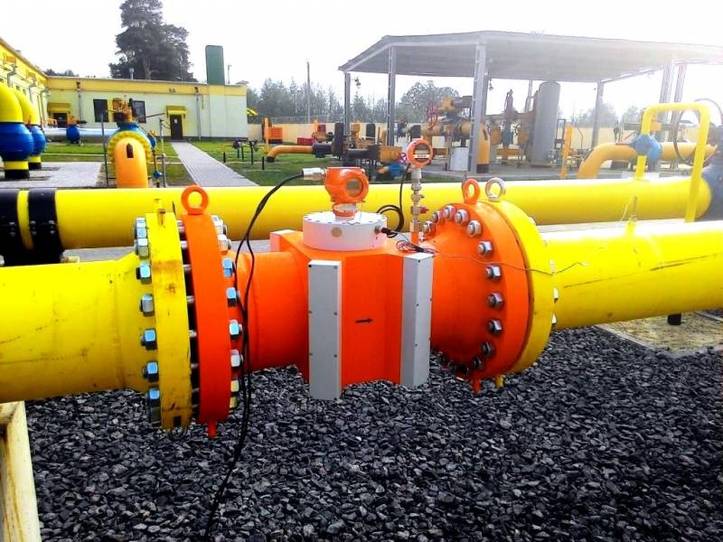 Принуждение Зеленского: почему Минск прекратил поставки бензина Киеву