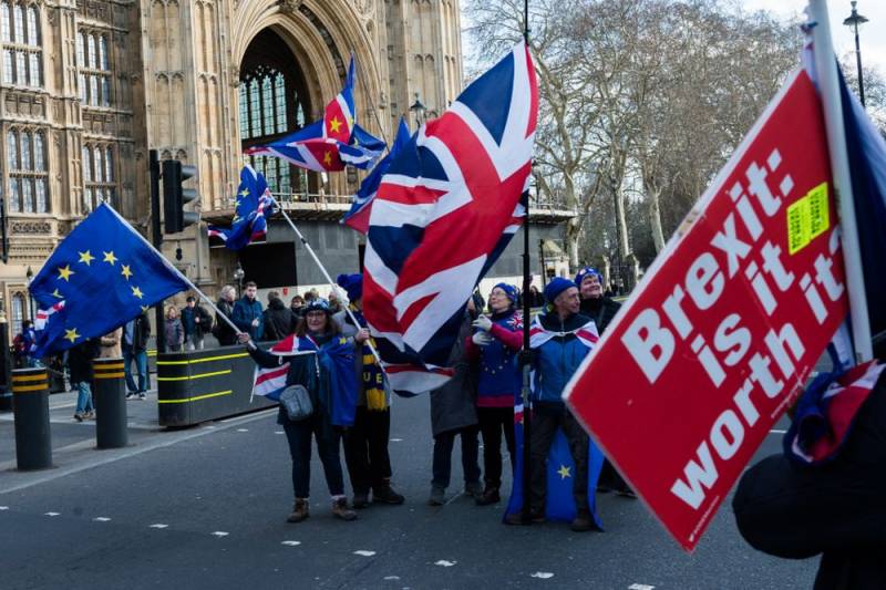 Великобритания перенесла Brexit