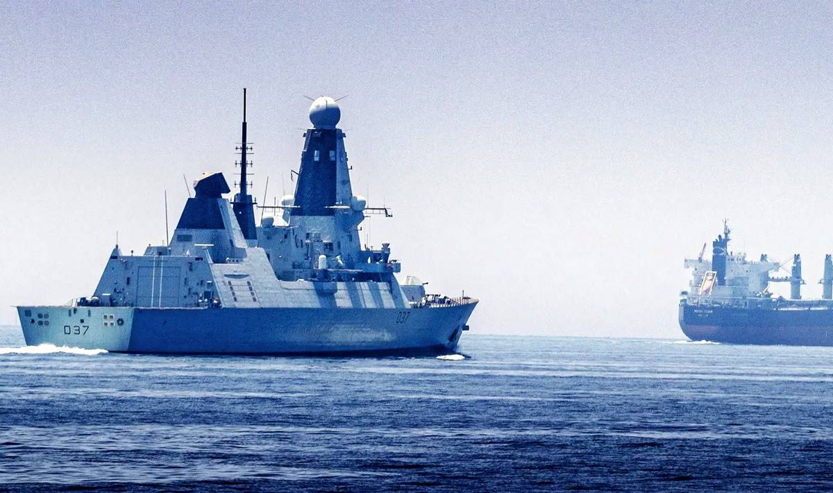 Вторая попытка: Британский флот намерен прорываться в Русскую Арктику