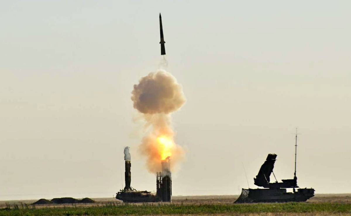 Il sistema missilistico antiaereo russo "Antey-4000" annulla la principale carta vincente della NATO