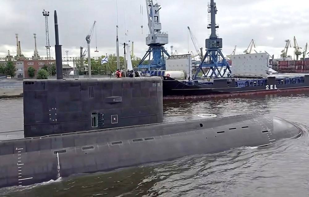 Pourquoi la marine russe n'a-t-elle reçu le premier sous-marin diesel avec VNEU que 17 ans plus tard ?
