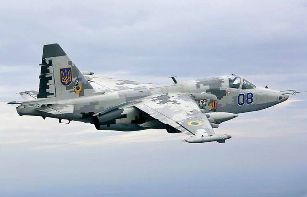 В небе над Херсоном сбили украинский Су-25, летевший обстреливать Новую Каховку (Видео)