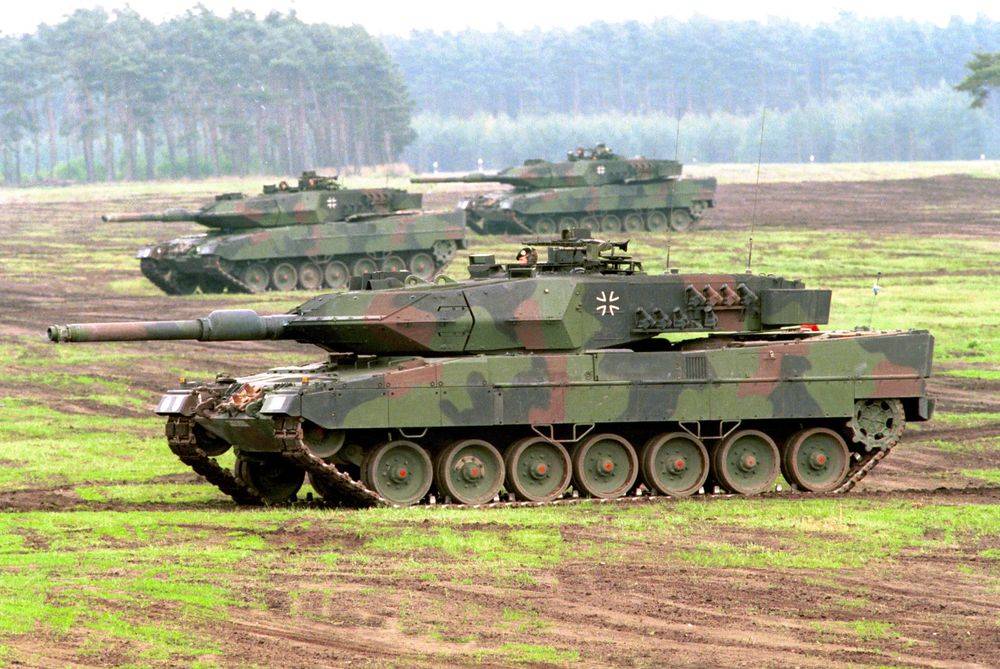 Berlin, 2023'ten itibaren Kiev'e ayda bir Leopard tankı tedarik etmeye hazır