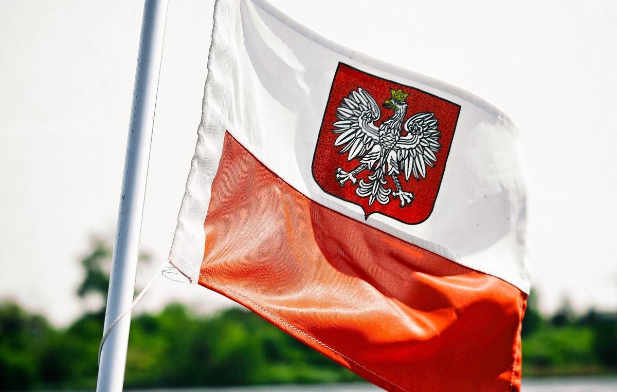"Ora perlu mbandhingake kita karo Rusia!": Poles mbantah masalah ing negara kasebut