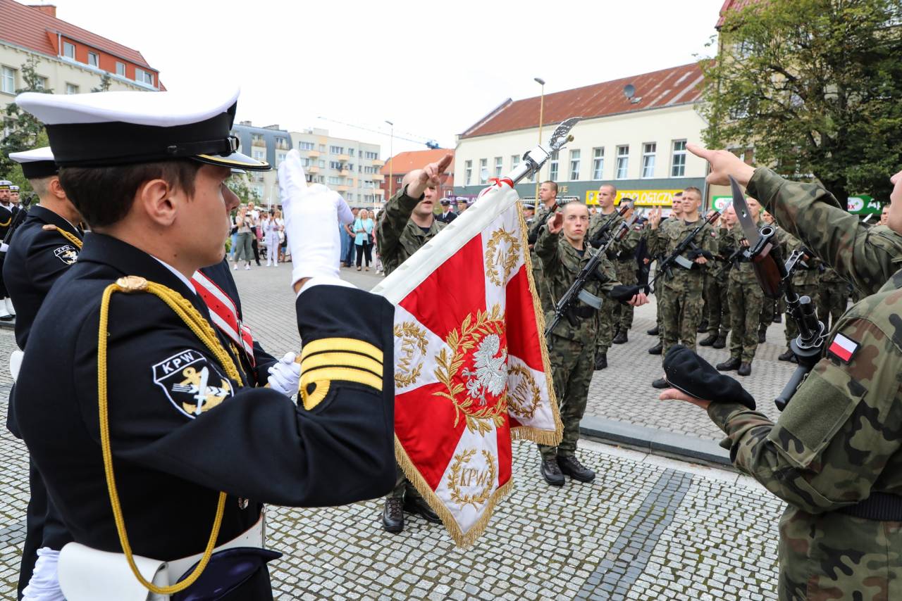 Polandia ngolok-olok gagasan pamrentahane njaluk ganti rugi saka Jerman