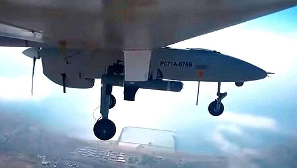 "Sparrows" lan "Layang-layang": tren anyar ing panggunaan UAV taktis ing Distrik Militer Lor