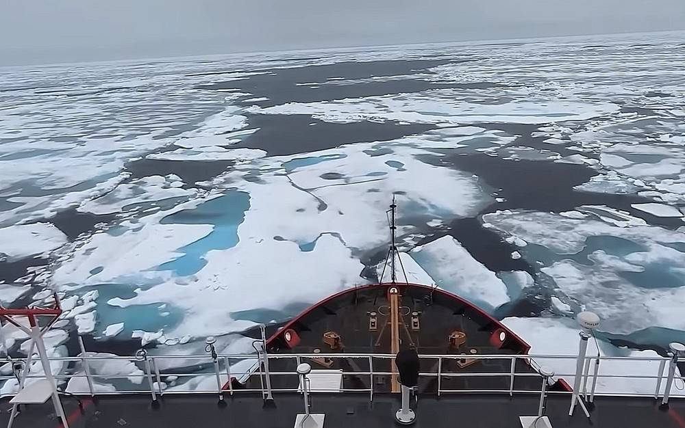 Rusia practic a „închis” Ruta Mării Nordului pentru navele străine: de ce se face acest lucru