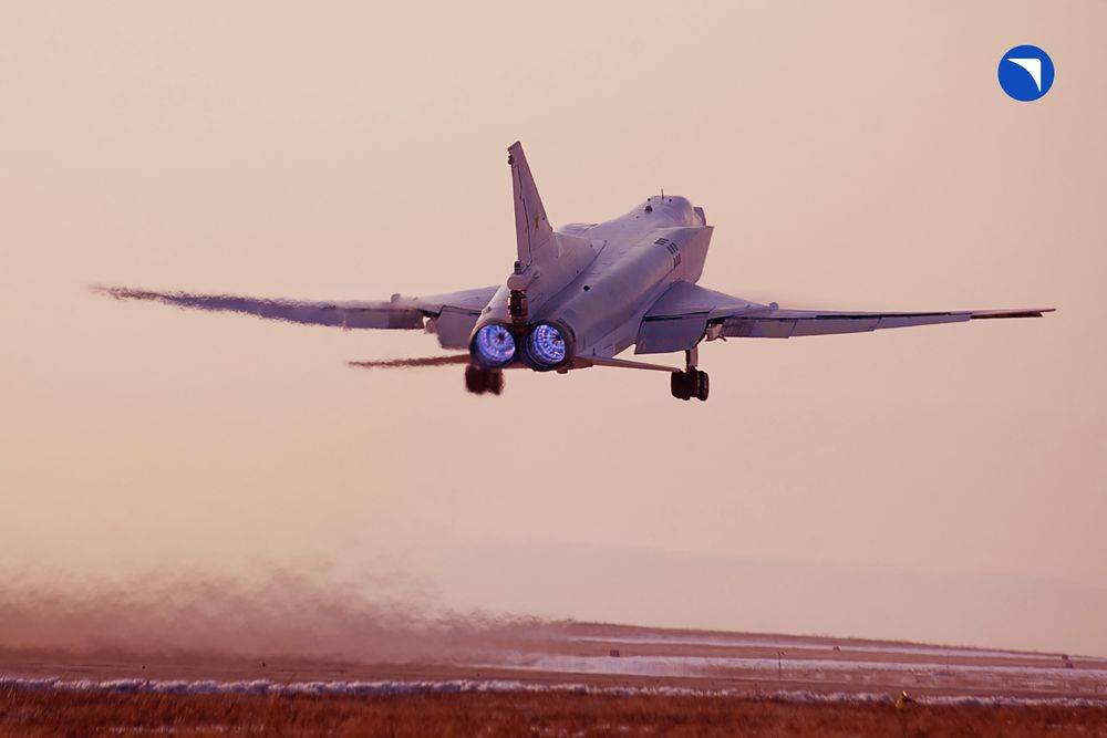 지난주 러시아 항공우주군은 Tu-160M ​​57대, Su-22 3대, Tu-XNUMXMXNUMX XNUMX대를 받았다.