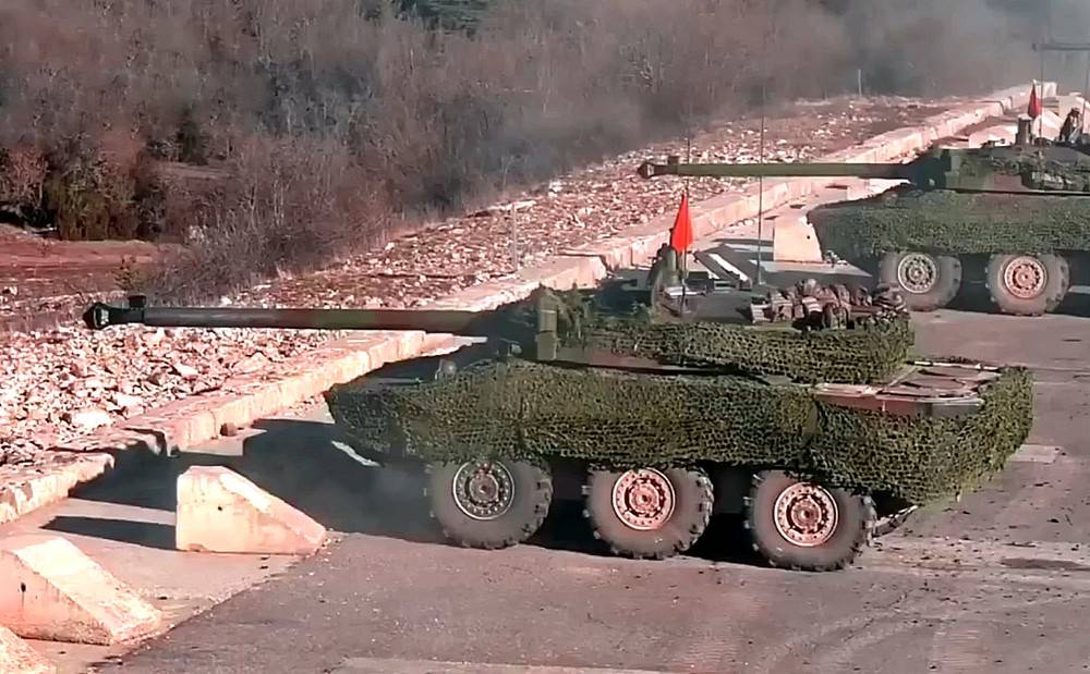 Kendaraan lapis baja kanggo Kyiv: "tank tinju" utawa pamindhahan propaganda?