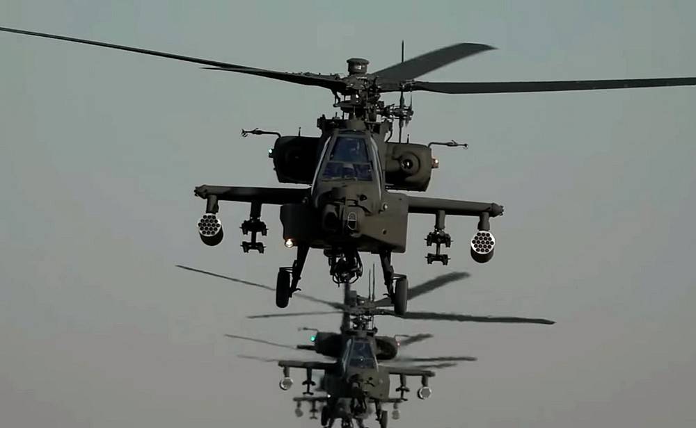 İngiliz basını: İngiltere, Ukrayna'ya Apache saldırı helikopterleri tedarik edecek
