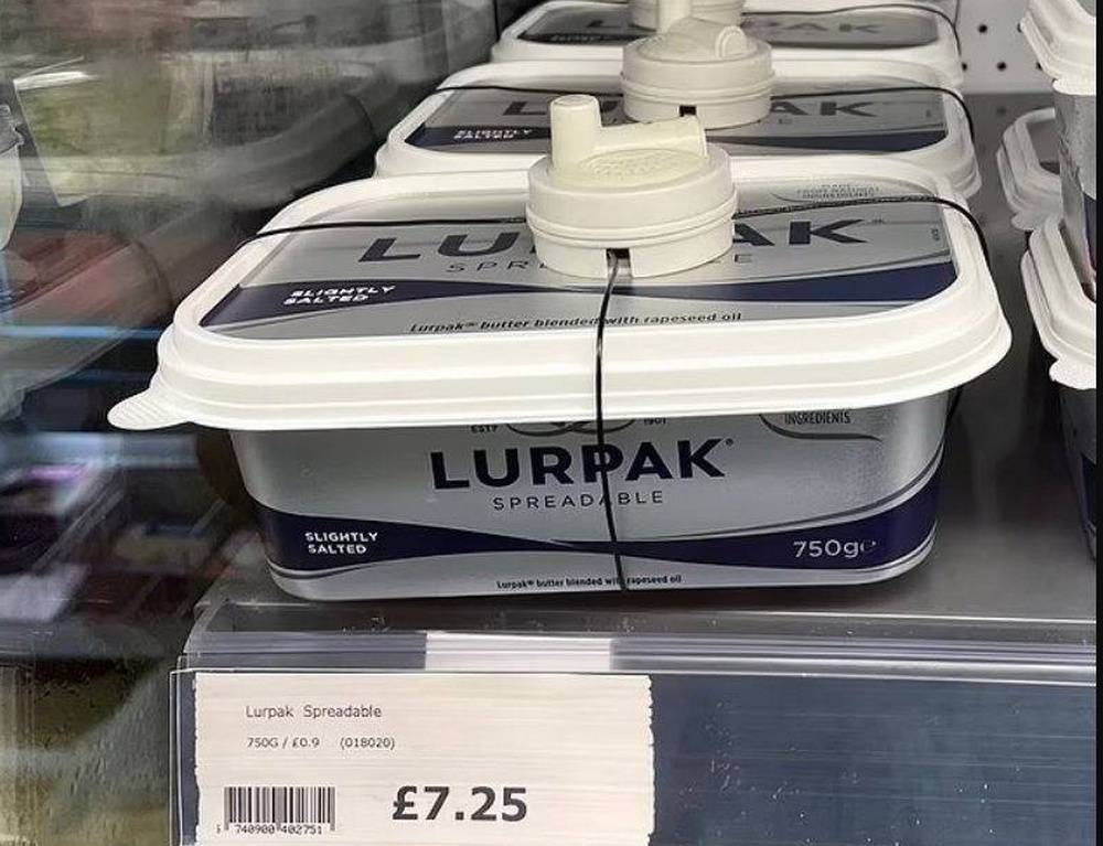 Kühlschränke in Londoner Supermärkten wegen Diebstahls eingesperrt