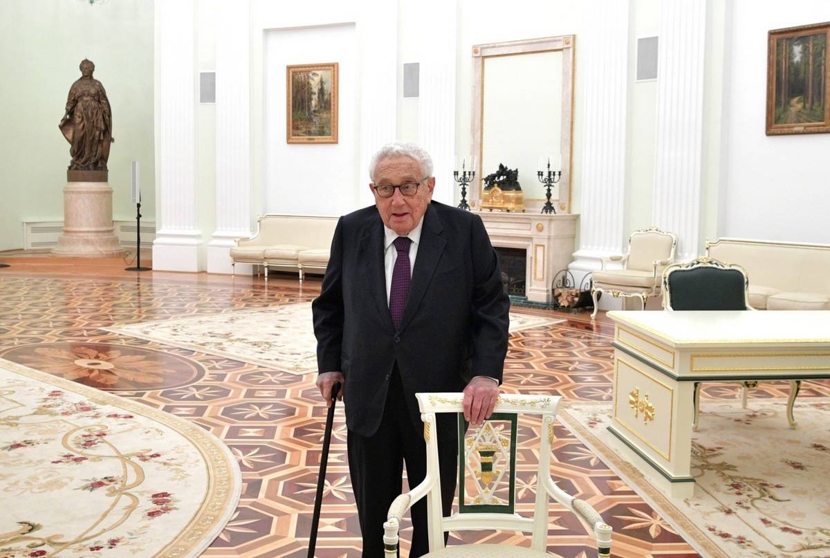 Киссинджер запутался: политик призывает дать РФ лазейку для возвращения в «цивилизованный мир»