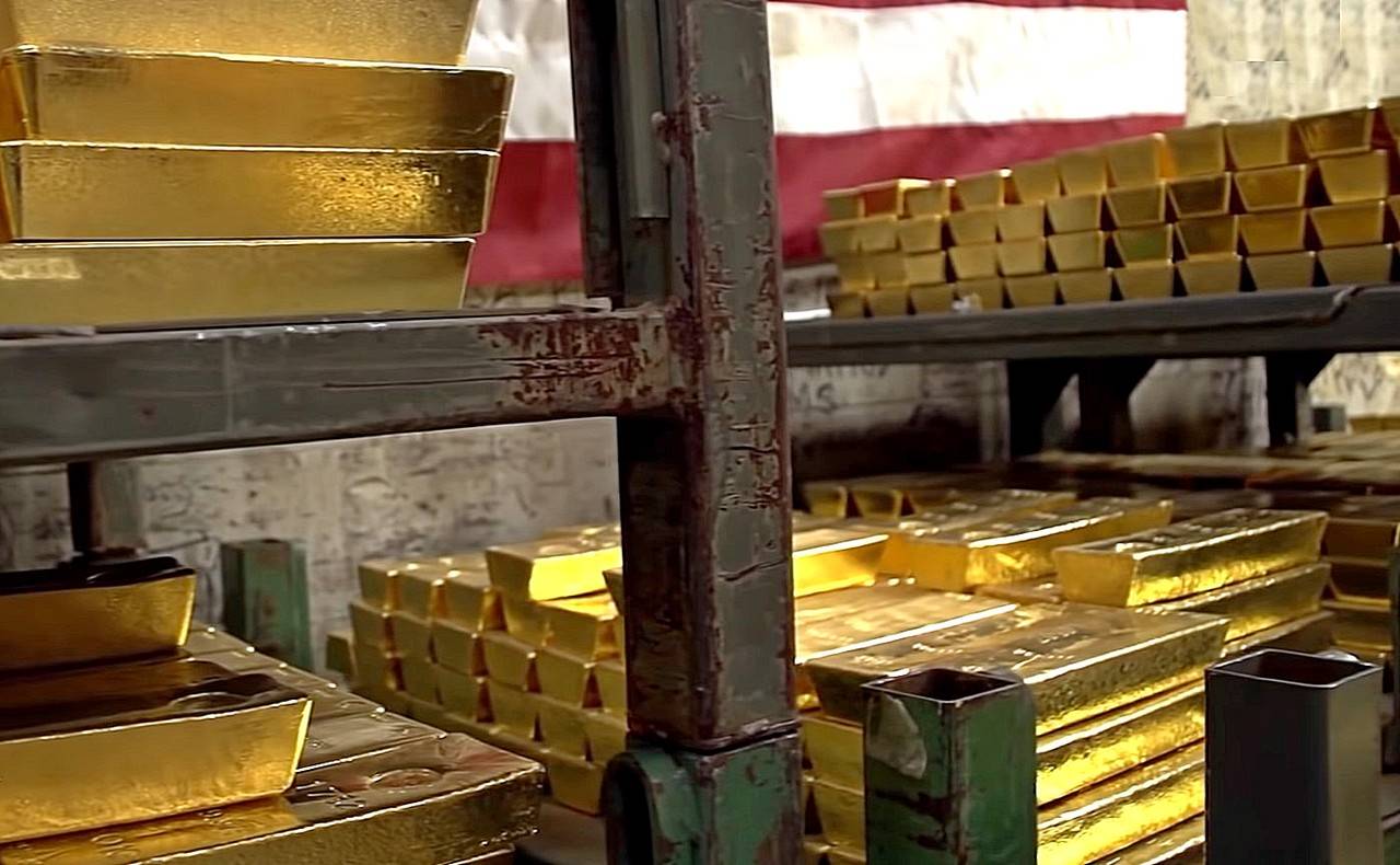 Medya: Altın fiyatı geri döndü, ancak Rus değil
