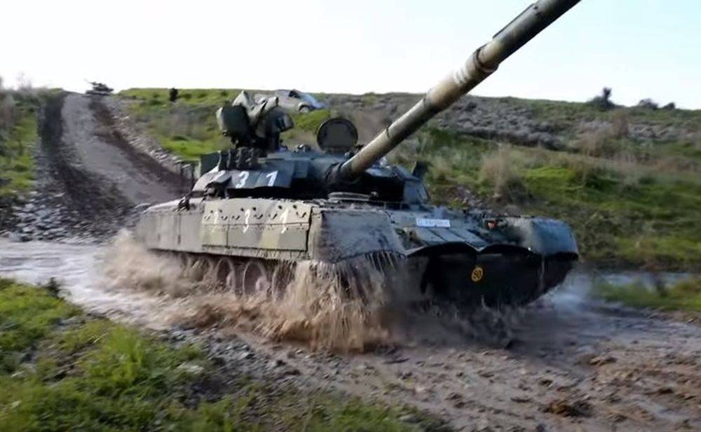Düzinelerce T-80U tankı Ukrayna'ya teslim edilebilir