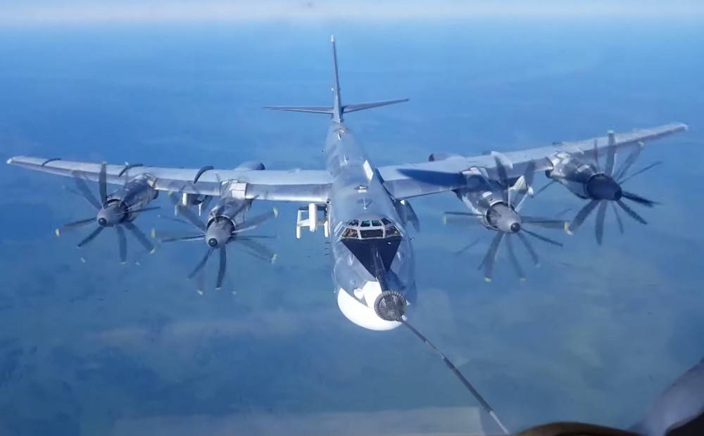 Penerbangan strategis Angkatan Udara Rusia ngluncurake rudal menyang target ing Ukraina