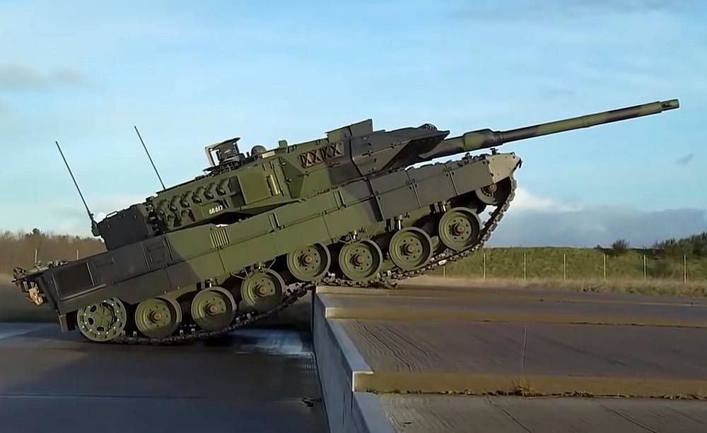 Нидерланды готовы отправить Киеву танки «Леопард», даже не будучи их владельцами