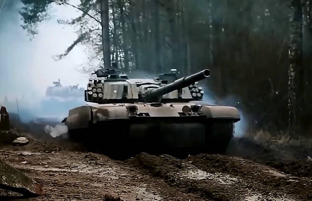 Lengyelország bejelentette, hogy 60 PT-91 Twardy harckocsit és 14 Leopardot szállít Ukrajnának.