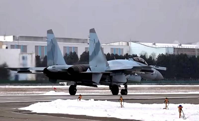 СМИ: Пилоты ВВС Ирана приступили к тренировкам на Су-35С