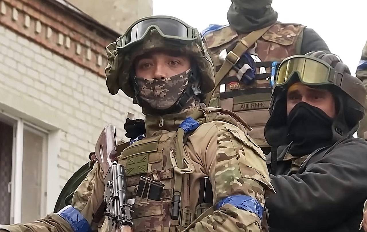 "אם נמלא את הפקודה, אז אנחנו מאתיים": חיילים אוקראינים מתלוננים על יחס הפיקוד