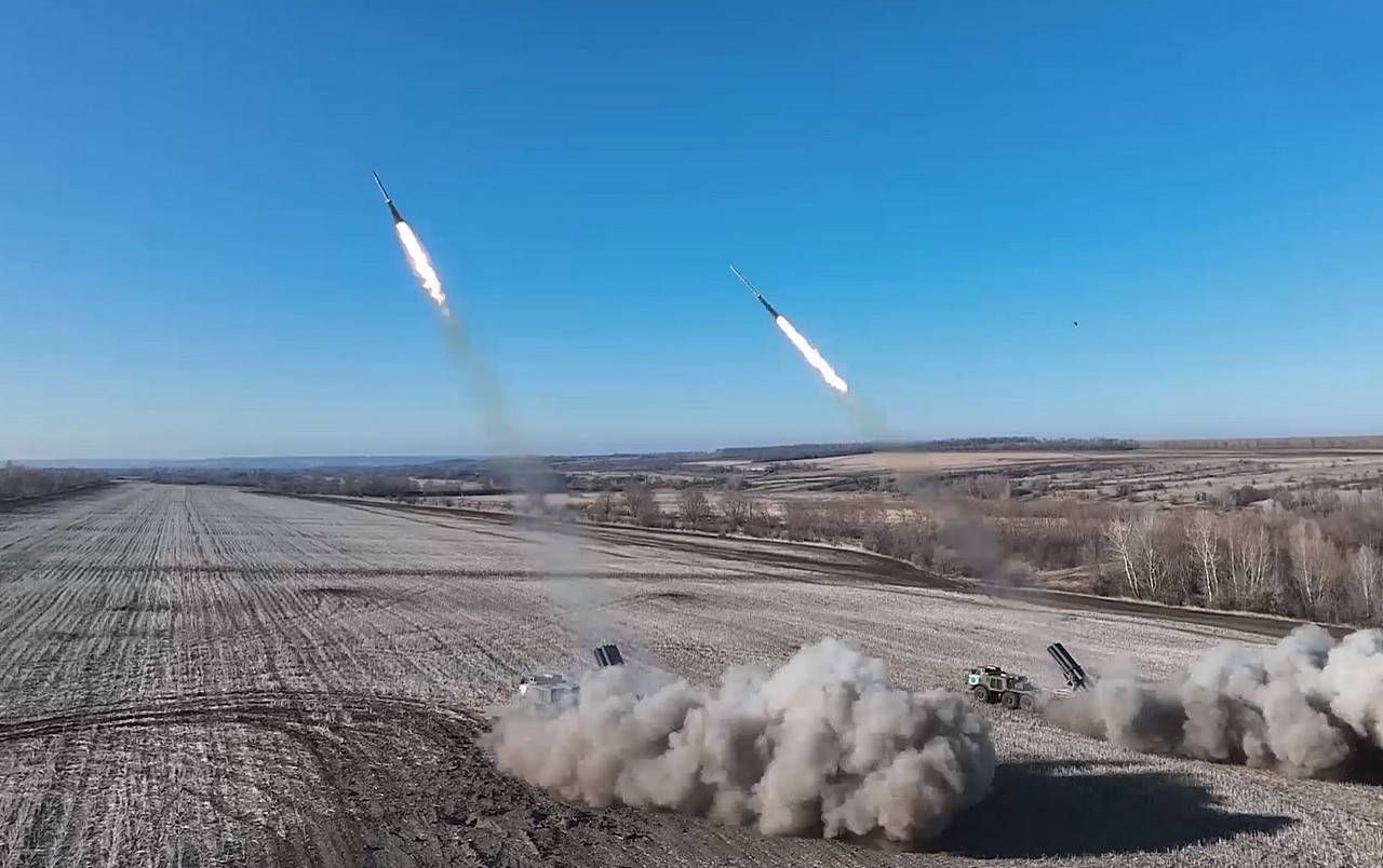 Rus Silahlı Kuvvetleri, Kupyansk istikametinde topçu hazırlığı yaptı