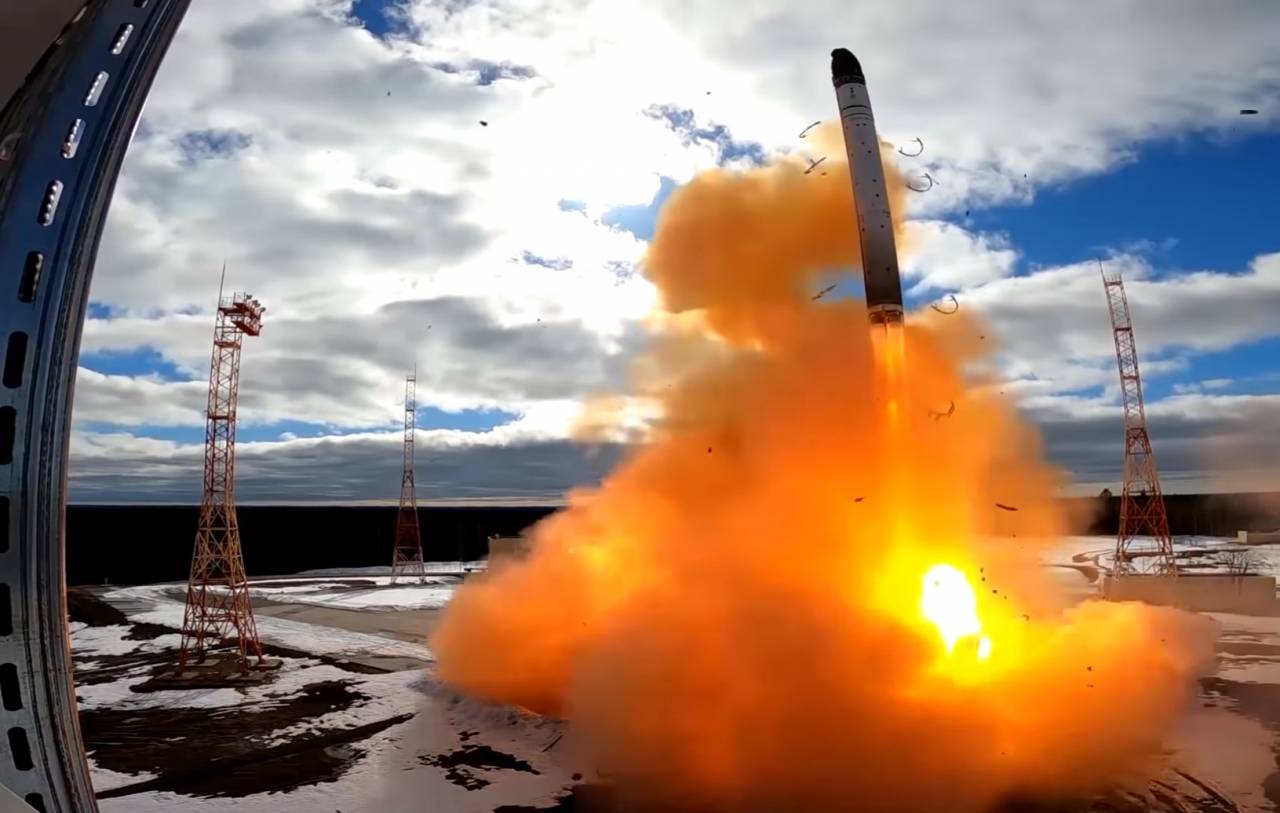 Medios: Rusia realizó la segunda prueba de vuelo del misil Sarmat
