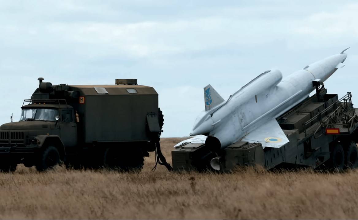 Los ataques con vehículos aéreos no tripulados de Ucrania requieren la creación de un sistema de defensa aérea continuo sobre Rusia
