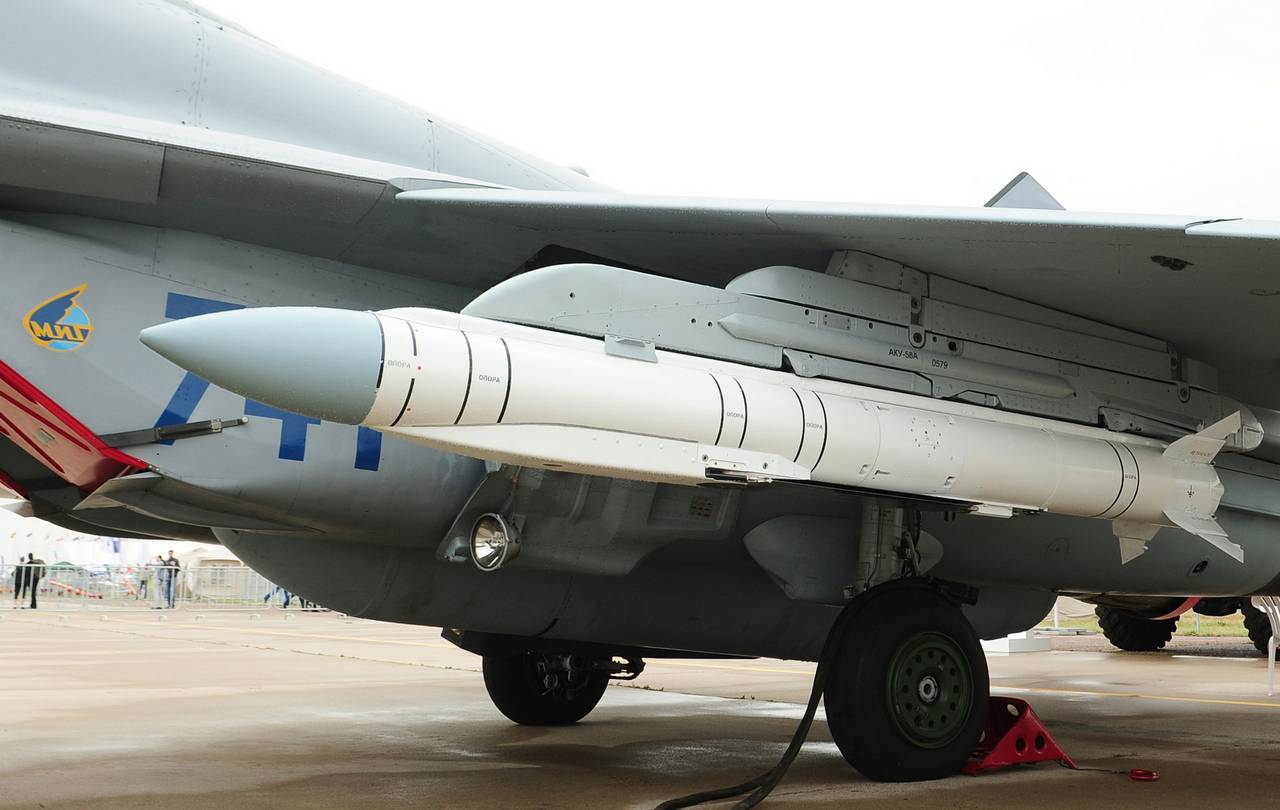 Pela primeira vez no curso da defesa militar, as Forças Armadas de RF usaram uma nova geração de munição "Grom-1"