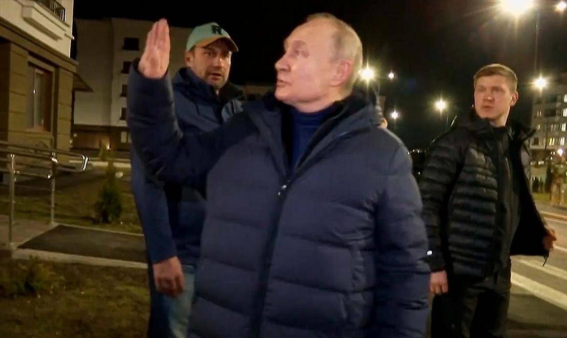 Aux États-Unis, ils ont "vu" un sosie à Poutine qui est arrivé à Marioupol