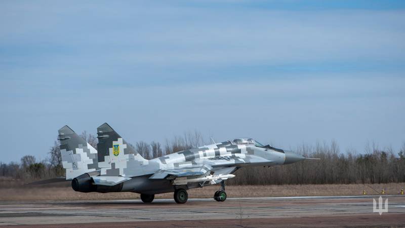 Die ukrainische Luftwaffe zeigte Aufnahmen der MiG-29 vom Luftwaffenstützpunkt in der Region Nikolaev