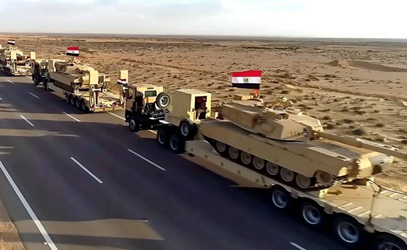 Египет готовится танками встречать жителей сектора Газа в случае вторжения ЦАХАЛ в Рафах
