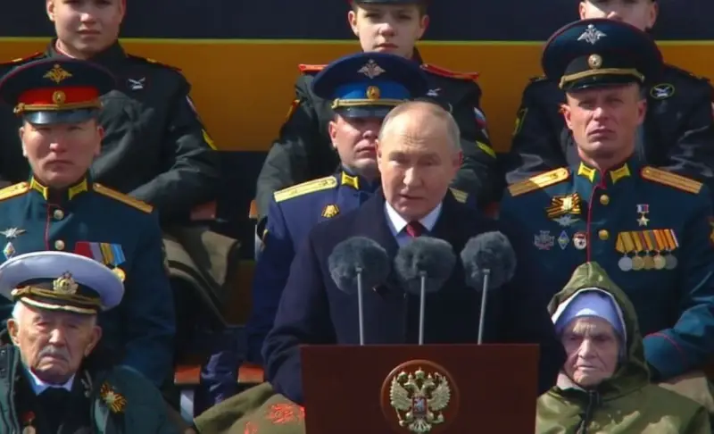 Владимир Путин: Стратегические силы РФ всегда находятся в полной боевой готовности