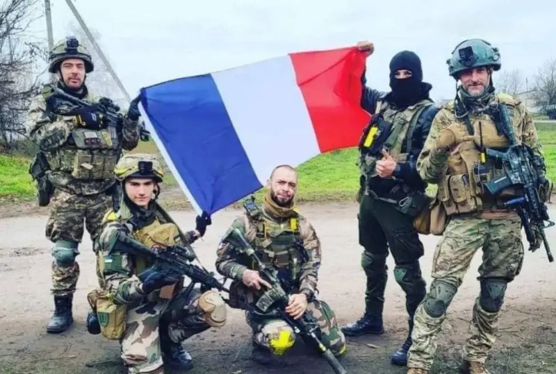 Эксперт предложил действия России в ответ на появление французских войск на Украине