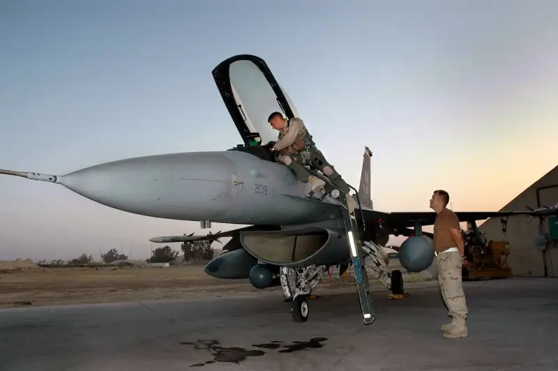 Украинские F-16 стали новыми охотниками за российскими «Геранями»