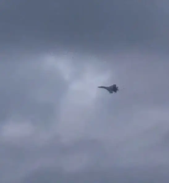 Российский Су-35 не дал эстонцам захватить танкер с русским экипажем